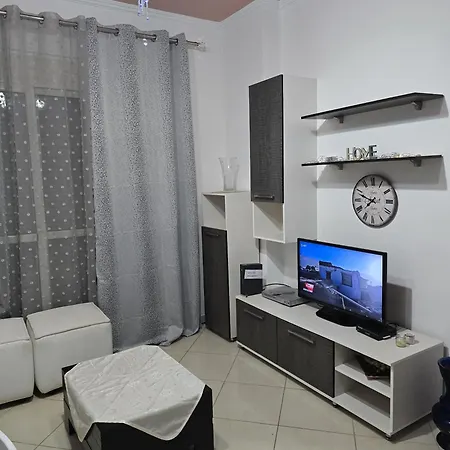 Smiley Apartment
