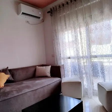 Smiley Apartment Vlorë